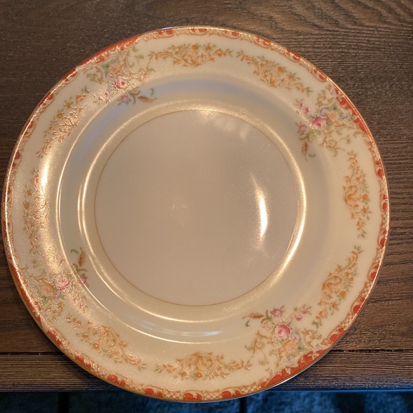 china dinner ware Gold trim n flowered pattern BREAKABLE ONLY LOCAL DELIVERY!!! - Picture 8 of 16